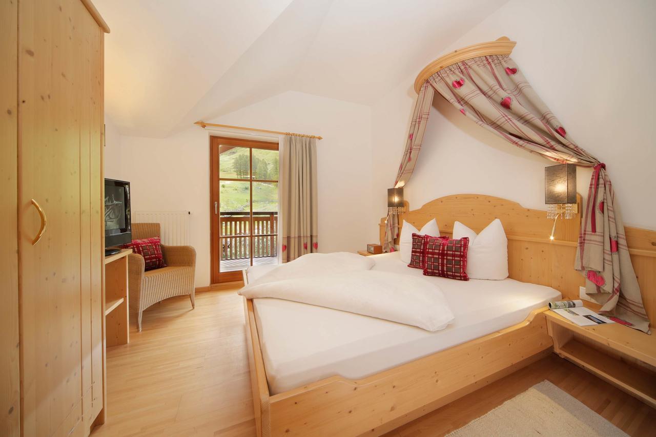 Hotel Gasthaus Edelweiss Pfelders Bagian luar foto